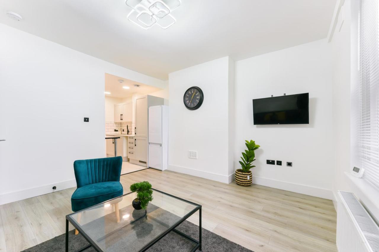 New Stylish 1 Bedroom Apartment - Flat D Norwood Buitenkant foto
